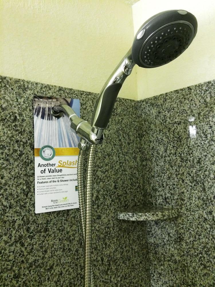 Quality Inn & Suites Waycross Zewnętrze zdjęcie